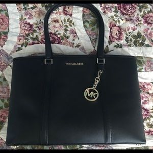 LIKE NEW Michael Kors Tote